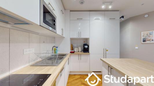 For rent Paris-18eme-arrondissement 1 room 12 m2 Paris (75018) photo 1