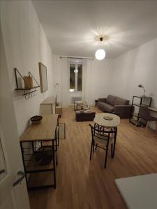 For rent Civray 1 room 30 m2 Vienne (86400) photo 1