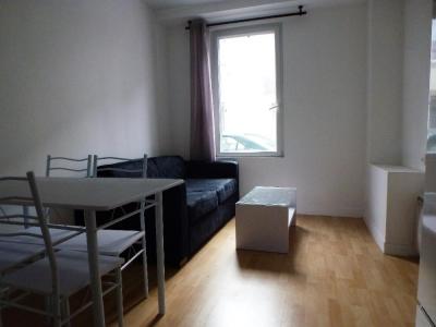 For rent Landivisiau 1 room 18 m2 Finistere (29400) photo 3