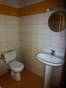 For rent Landivisiau 1 room 18 m2 Finistere (29400) photo 4