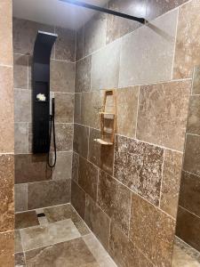 For sale 5 rooms 100 m2 Saone et loire (71300) photo 4