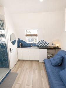 For sale 15EM 1 room 8 m2 Paris (75015) photo 0