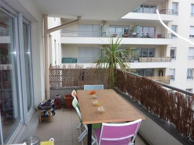 For rent Lyon-6eme-arrondissement 2 rooms 49 m2 Rhone (69006) photo 1