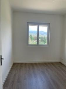 Louer Appartement 95 m2 Venzolasca