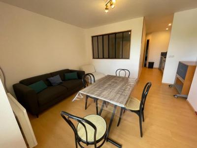 For rent Saint-yrieix-la-perche 2 rooms 35 m2 Haute vienne (87500) photo 0