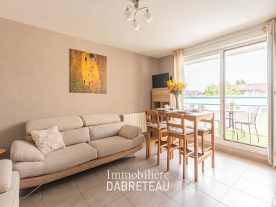 For rent Lyon-7eme-arrondissement 4 rooms Rhone (69007) photo 0