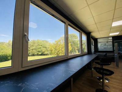 Louer Bureau Bievres 41213 euros