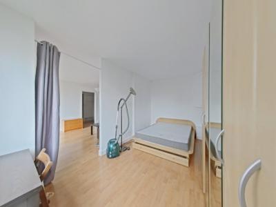 For rent Paris-20eme-arrondissement 2 rooms 37 m2 Paris (75020) photo 1