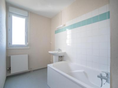 For rent Creusot 3 rooms 64 m2 Saone et loire (71200) photo 1