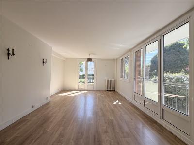 For rent Viroflay 3 rooms 52 m2 Yvelines (78220) photo 1