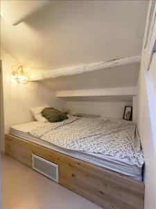 Louer Appartement Marseille-6eme-arrondissement 1900 euros