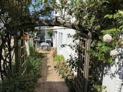For sale 6 rooms 147 m2 Vienne (86400) photo 3