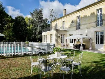For sale Latresne 12 rooms 450 m2 Gironde (33360) photo 0