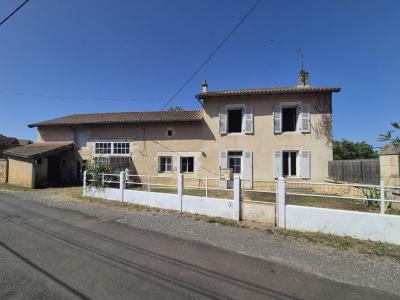 For sale Blanzay 4 rooms 92 m2 Vienne (86400) photo 0