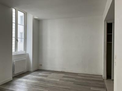 For rent Lyon-1er-arrondissement 1 room 32 m2 Rhone (69001) photo 1