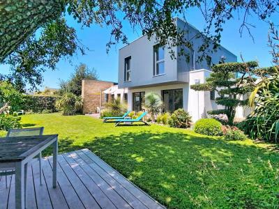 For sale Guerande 4 rooms 138 m2 Loire atlantique (44350) photo 0