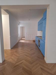 For sale Paris-6eme-arrondissement 3 rooms 71 m2 Paris (75006) photo 2