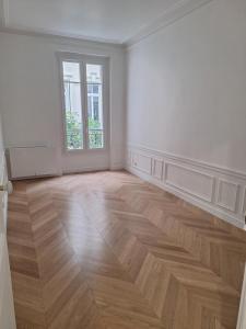For sale Paris-6eme-arrondissement 3 rooms 71 m2 Paris (75006) photo 4