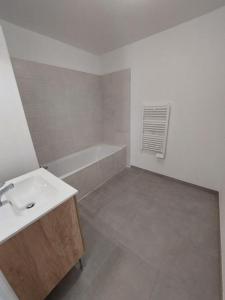 For rent Mouans-sartoux 3 rooms 60 m2 Alpes Maritimes (06370) photo 4