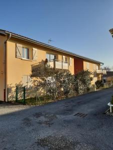 Annonce Location 4 pi�ces Appartement Verjon 01
