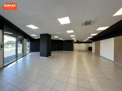 Louer Local commercial Saint-pierre 88305 euros