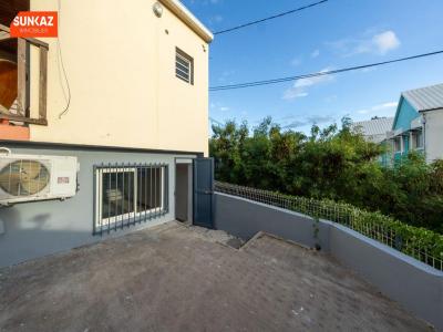 Louer Local commercial Saint-pierre-sur-dives 8400 euros