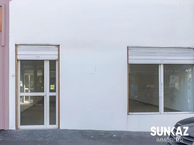 Louer Local commercial 70 m2 Saint-pierre