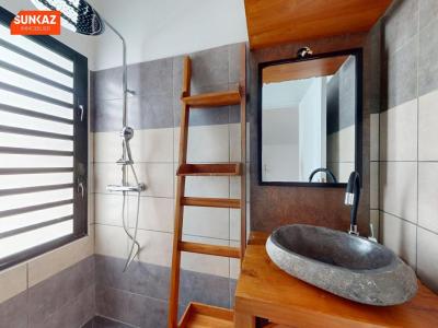 For sale Saint-pierre 4 rooms 136 m2 Reunion (97410) photo 3