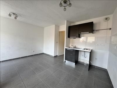 For rent Toulon 1 room 24 m2 Var (83100) photo 0
