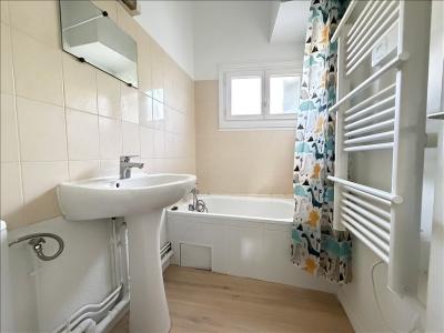 Louer Appartement 25 m2 Saint-andre-de-cubzac