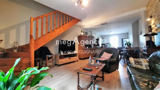 Acheter Immeuble Bressuire 168500 euros