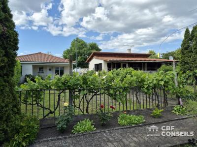 For sale Clermont-ferrand 8 rooms 130 m2 Puy de dome (63000) photo 0