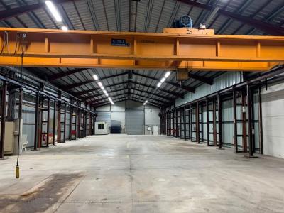 Louer Commerce 2319 m2 Montelimar