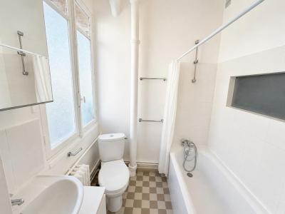 Louer Appartement Paris-7eme-arrondissement 1265 euros