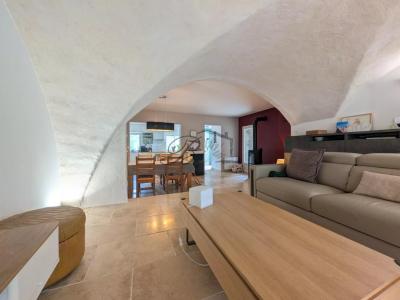 For sale Peypin-d'aigues 4 rooms 107 m2 Vaucluse (84240) photo 2