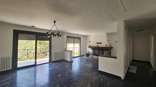 Annonce Vente 5 pi�ces Maison Villeneuve-de-riviere 31