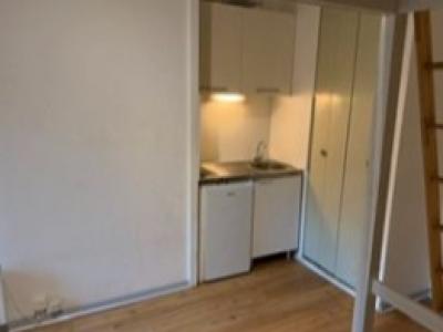 For rent Bordeaux 1 room 22 m2 Gironde (33000) photo 1