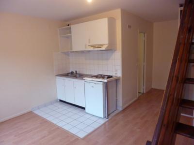 For rent Cergy 1 room 28 m2 Val d'Oise (95000) photo 2