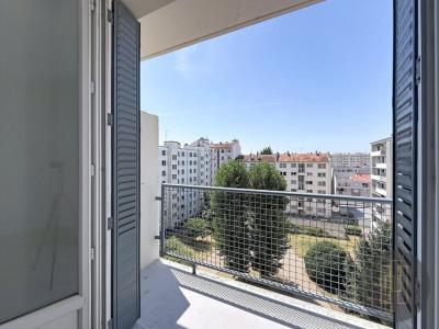 For sale Lyon-8eme-arrondissement 3 rooms 51 m2 Rhone (69008) photo 1