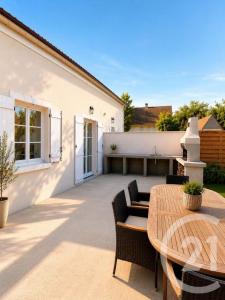 For sale Angicourt 4 rooms 78 m2 Oise (60940) photo 0