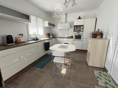 For sale Touvre 5 rooms 98 m2 Charente (16160) photo 2