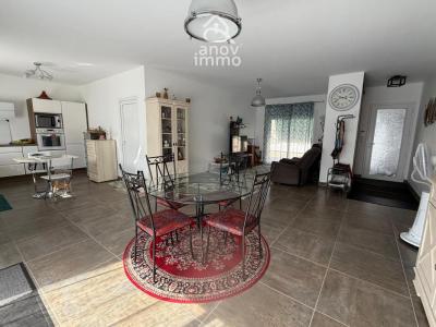 For sale Touvre 5 rooms 98 m2 Charente (16160) photo 3