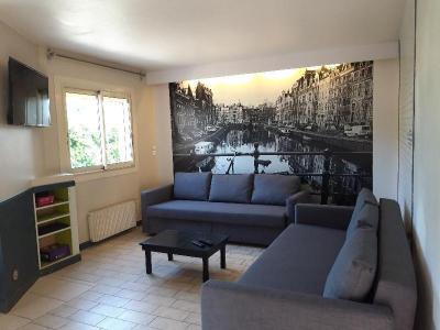 For rent Merignac 1 room 11 m2 Gironde (33700) photo 0