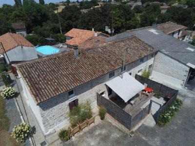 For sale 8 rooms 275 m2 Charente (16240) photo 0