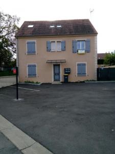 Louer Appartement Linas 760 euros
