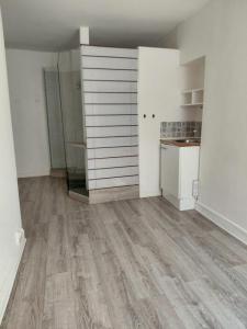 For sale Paris-17eme-arrondissement 1 room 16 m2 Paris (75017) photo 1