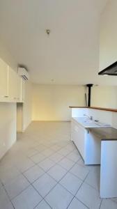 For rent Saint-paul 5 rooms 104 m2 Gironde (33390) photo 2