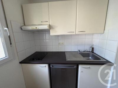 For rent Pont-sainte-maxence 2 rooms 42 m2 Oise (60700) photo 2