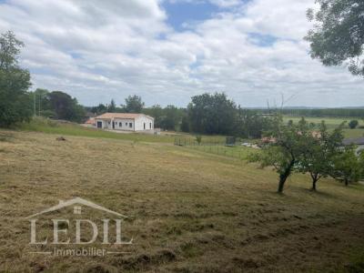 Acheter Terrain 1922 m2 Saint-hilaire-de-lusignan