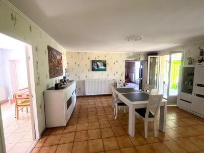 For sale Semussac 5 rooms 109 m2 Charente maritime (17120) photo 4